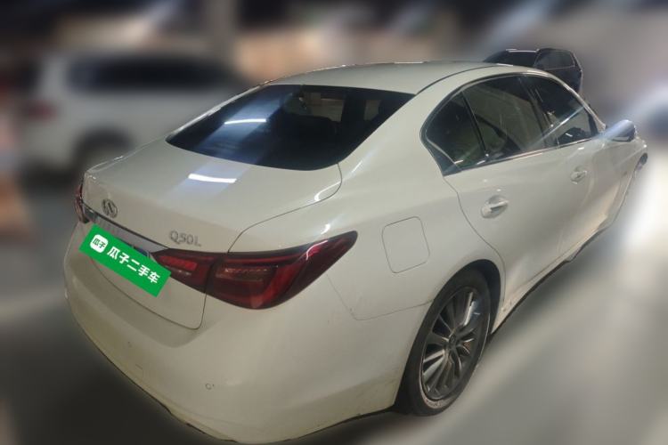 Used Infiniti Q50L 2018 2.0T Enjoyment Edition China V standard Rear Right 45 Deg