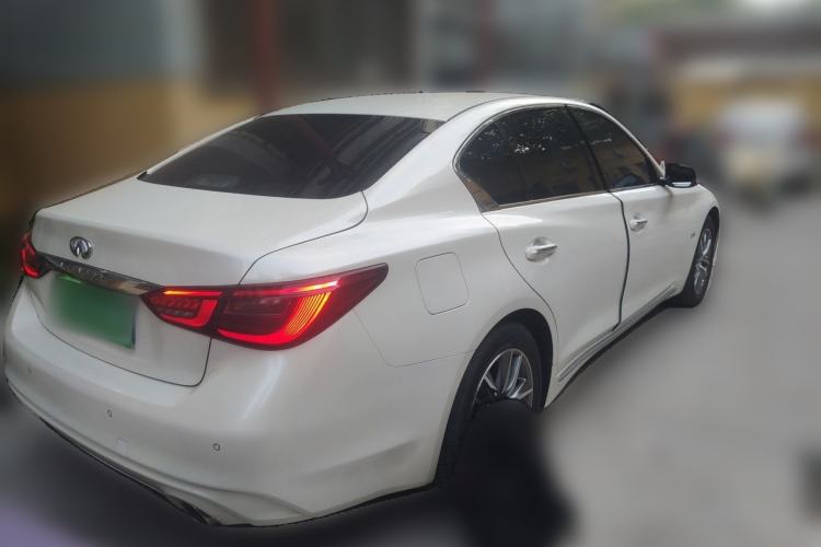 Used Infiniti Q50L 2018 2.0T Comfort Edition China VI Standard Rear Right 45 Deg