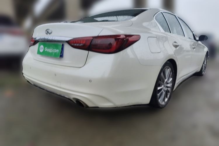 Used Infiniti Q50L 2018 2.0T Enjoyment Version China VI Standard Rear Right 45 Deg
