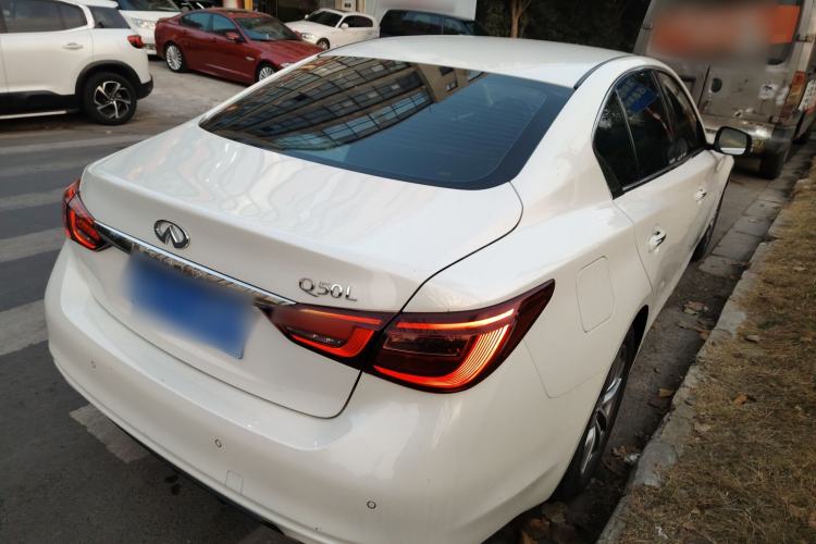 Used Infiniti Q50L 2018 2.0T Comfort Edition China VI Standard Rear Right 45 Deg
