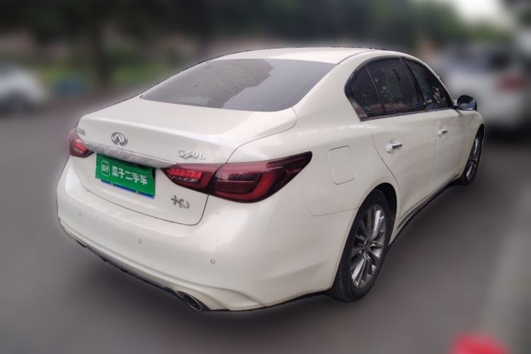 Used Infiniti Q50L 2018 2.0T Enjoyment Version China VI Standard Rear Right 45 Deg
