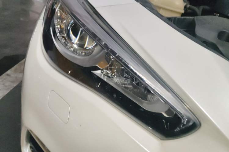 Used Infiniti Q50L 2018 2.0T Enjoyment Version China V Standard Right Front Headlight