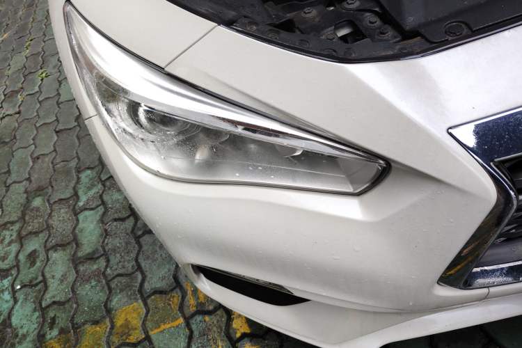 Used Infiniti Q50L 2018 2.0T Comfort Edition China VI Standard Right Front Headlight