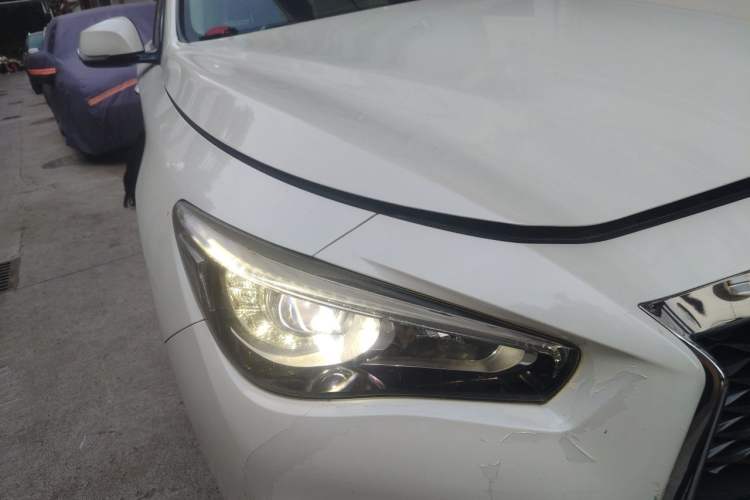 Used Infiniti Q50L 2018 2.0T Comfort Edition China VI Standard Right Front Headlight