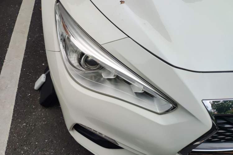 Used Infiniti Q50L 2018 2.0T Comfort Edition China VI Standard Right Front Headlight