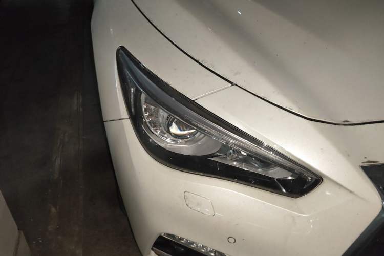 Used Infiniti Q50L 2018 2.0T Enjoyment Version China VI Standard Right Front Headlight