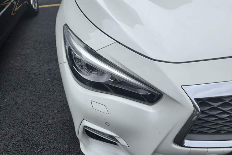 Used Infiniti Q50L 2018 2.0T Enjoyment Edition China V standard Right Front Headlight