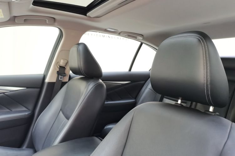 Used Infiniti Q50L 2018 2.0T Enjoyment Version China VI Standard Right Front Seat