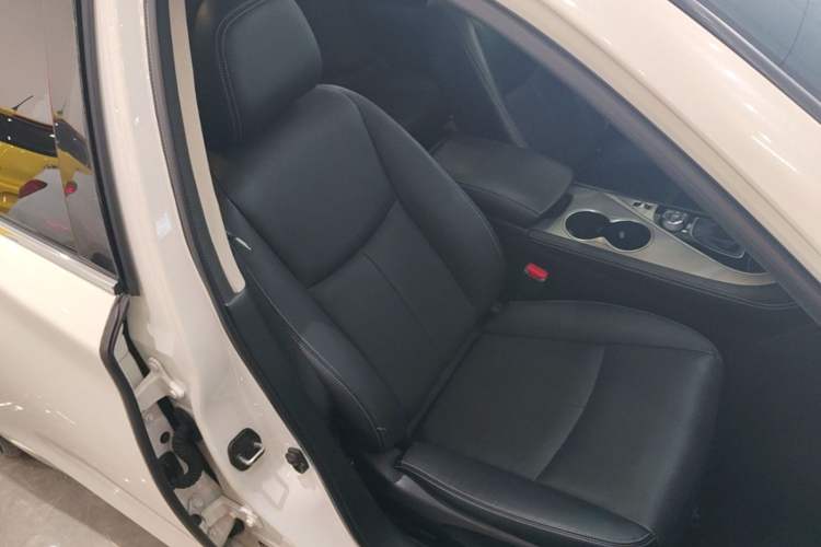 Used Infiniti Q50L 2018 2.0T Enjoyment Version China VI Standard Right Front Seat