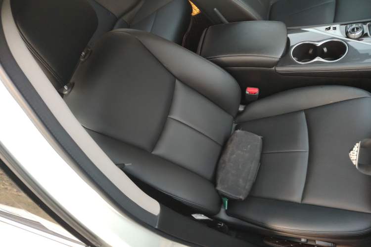 Used Infiniti Q50L 2018 2.0T Comfort Edition China VI Standard Right Front Seat