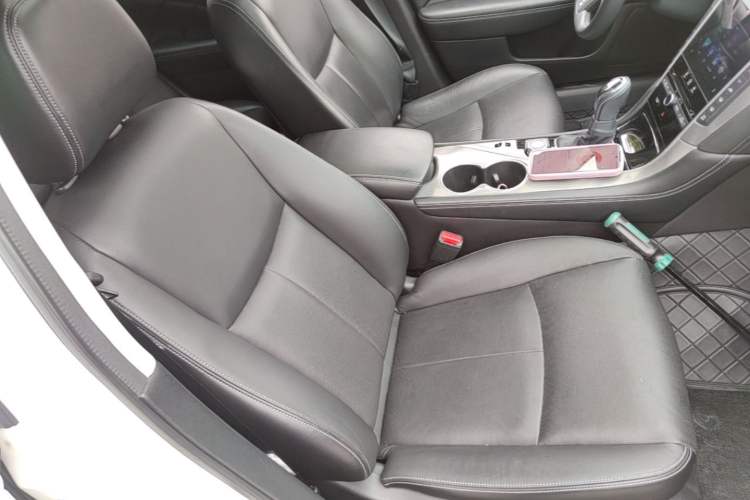 Used Infiniti Q50L 2018 2.0T Enjoyment Version China VI Standard Right Front Seat