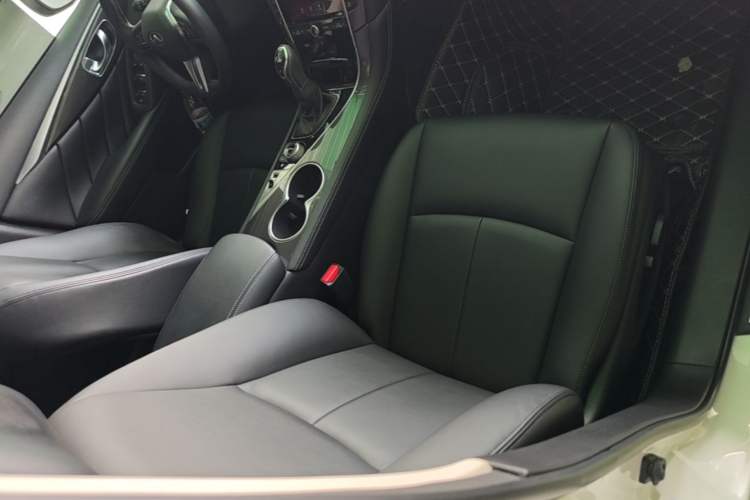 Used Infiniti Q50L 2018 2.0T Comfort Edition China VI Standard Right Front Seat
