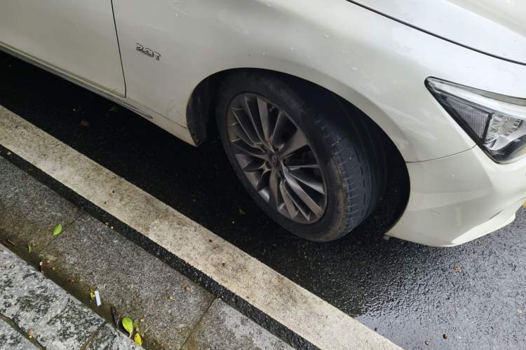 Used Infiniti Q50L 2018 2.0T Enjoyment Version China VI Standard Right Front Wheel Hub