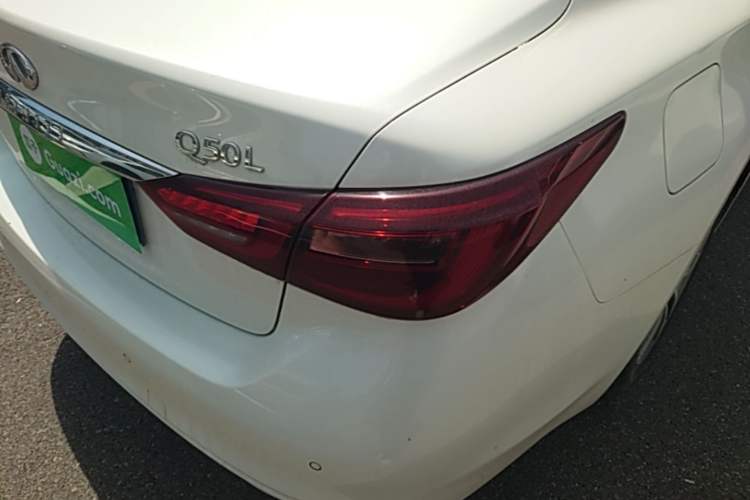 Used Infiniti Q50L 2018 2.0T Comfort Edition China VI Standard Right Rear Taillight