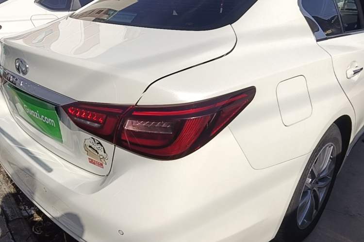 Used Infiniti Q50L 2018 2.0T Comfort Edition China V Standard Right Rear Taillight