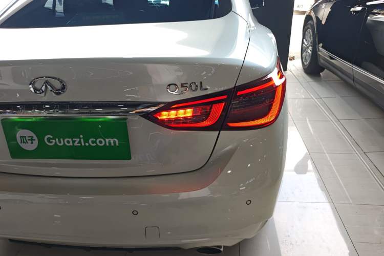 Used Infiniti Q50L 2018 2.0T Enjoyment Version China VI Standard Right Rear Taillight