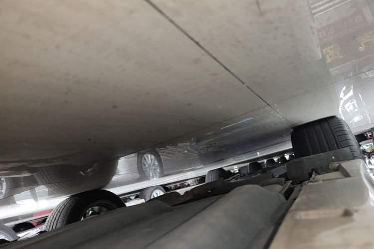 Used Infiniti Q50L 2018 2.0T Enjoyment Version China VI Standard Right Side Sill