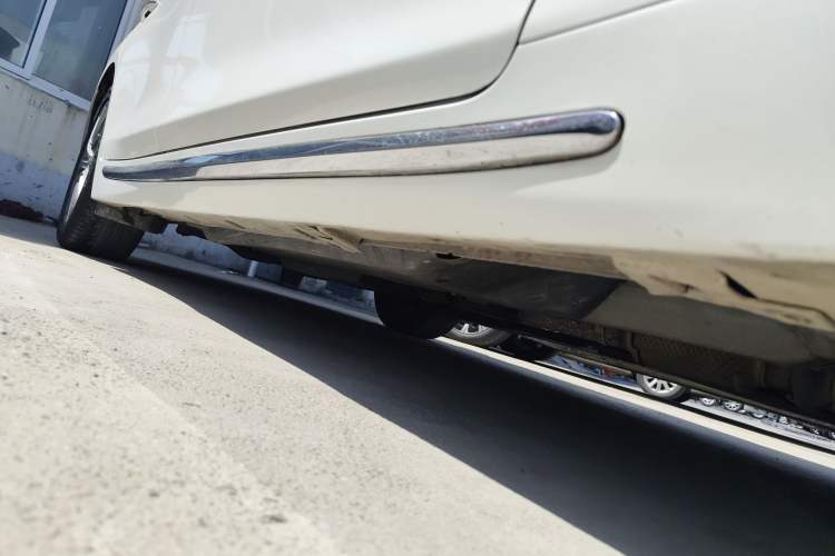 Used Infiniti Q50L 2018 2.0T Enjoyment Version China VI Standard Right Side Sill