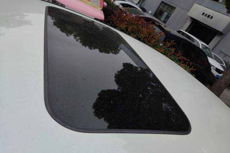 Used Infiniti Q50L 2018 2.0T Enjoyment Version China VI Standard Roof