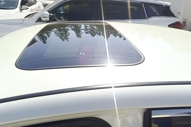 Used Infiniti Q50L 2018 2.0T Comfort Edition China V Standard Roof