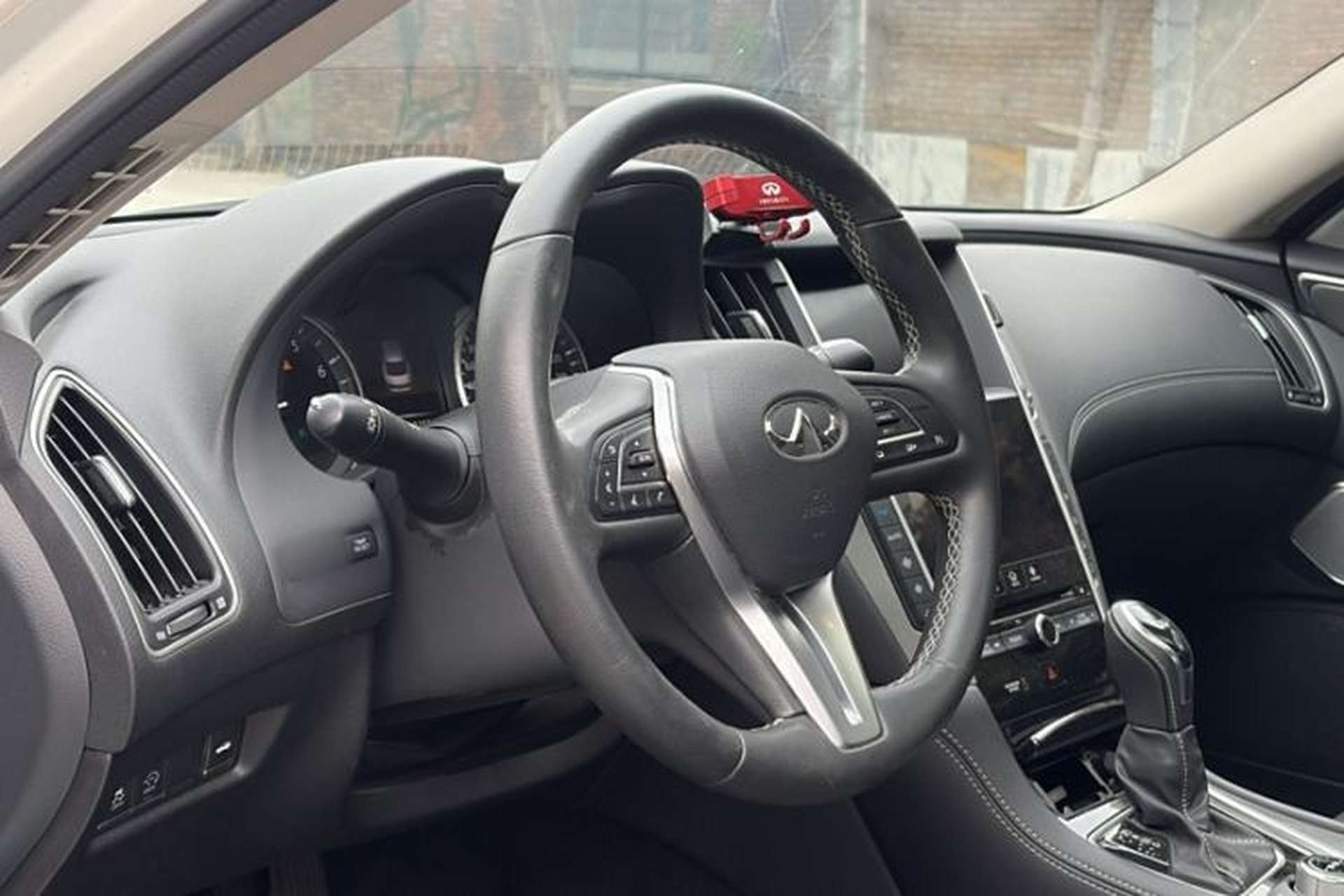 Used Infiniti Q50L 2018 2.0T Enjoyment Version China VI Standard Steering Wheel