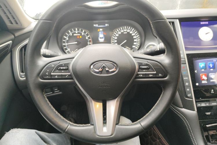 Used Infiniti Q50L 2018 2.0T Comfort Edition China VI Standard Steering Wheel