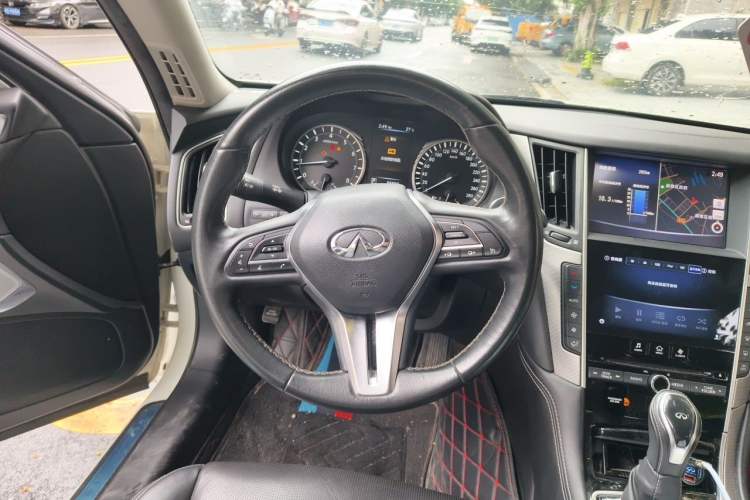 Used Infiniti Q50L 2018 2.0T Enjoyment Version China VI Standard Steering Wheel