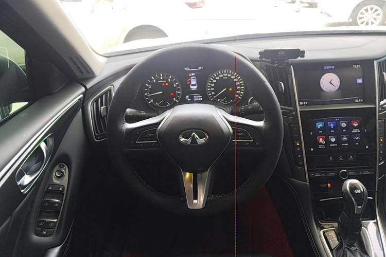 Used Infiniti Q50L 2018 2.0T Comfort Edition China VI Standard Steering Wheel