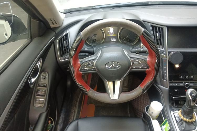Used Infiniti Q50L 2018 2.0T Comfort Edition China VI Standard Steering Wheel