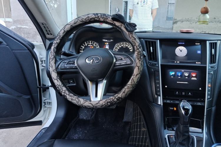 Used Infiniti Q50L 2018 2.0T Comfort Edition China VI Standard Steering Wheel