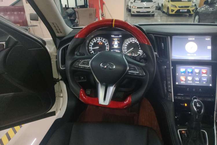 Used Infiniti Q50L 2018 2.0T Comfort Edition China VI Standard Steering Wheel