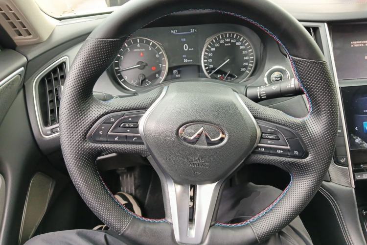 Used Infiniti Q50L 2018 2.0T Enjoyment Version China VI Standard Steering Wheel