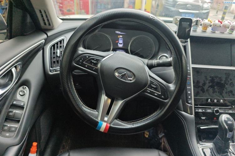 Used Infiniti Q50L 2018 2.0T Comfort Edition China VI Standard Steering Wheel