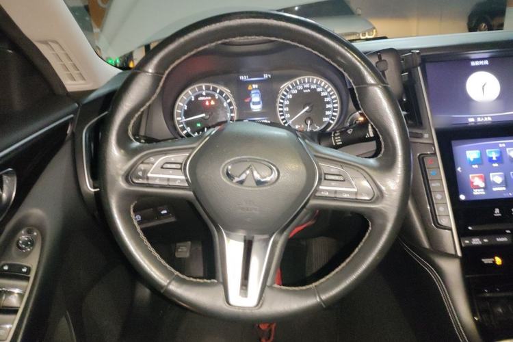 Used Infiniti Q50L 2018 2.0T Comfort Edition China VI Standard Steering Wheel