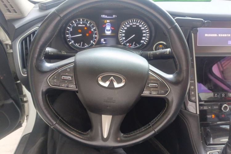 Used Infiniti Q50L 2018 2.0T Enjoyment Edition China V standard Steering Wheel
