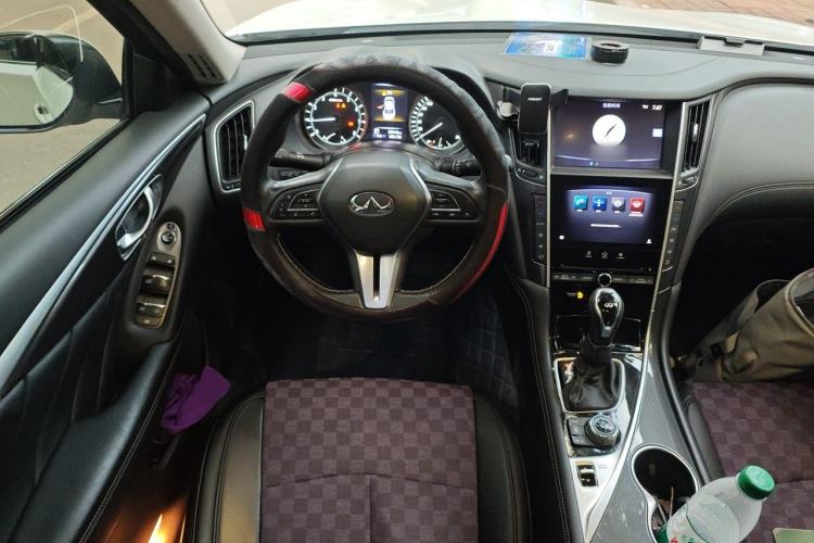Used Infiniti Q50L 2018 2.0T Comfort Edition China VI Standard Steering Wheel