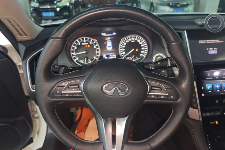 Used Infiniti Q50L 2018 2.0T Enjoyment Version China V Standard Steering Wheel