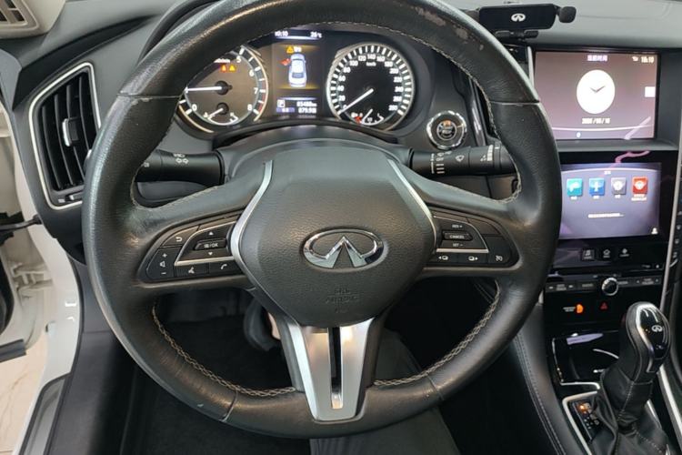 Used Infiniti Q50L 2018 2.0T Comfort Edition China V Standard Steering Wheel