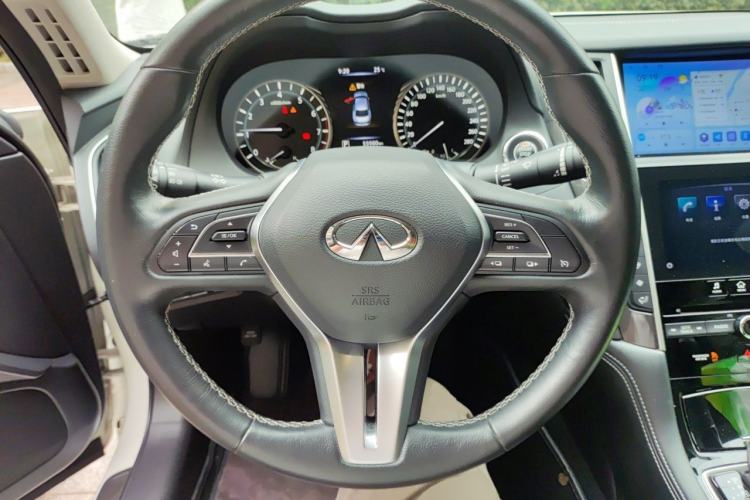 Used Infiniti Q50L 2018 2.0T Comfort Edition China VI Standard Steering Wheel