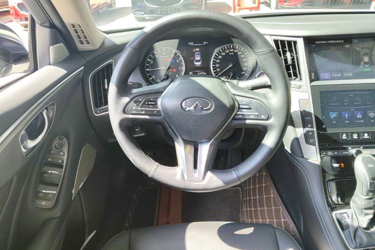 Used Infiniti Q50L 2018 2.0T Enjoyment Version China VI Standard Steering Wheel