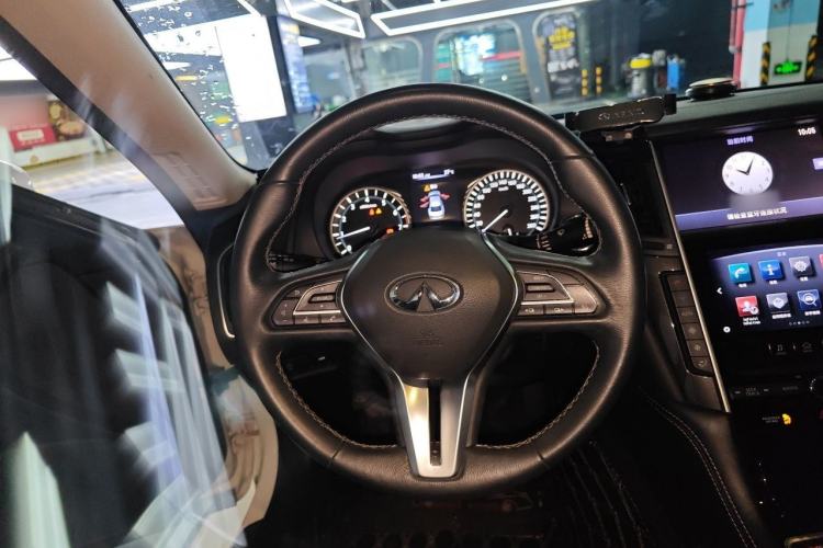 Used Infiniti Q50L 2018 2.0T Comfort Edition China V Standard Steering Wheel