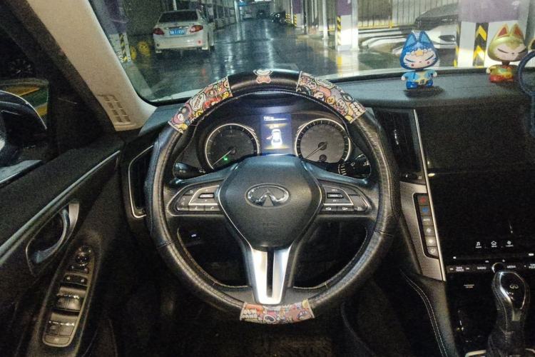 Used Infiniti Q50L 2018 2.0T Enjoyment Version China V Standard Steering Wheel