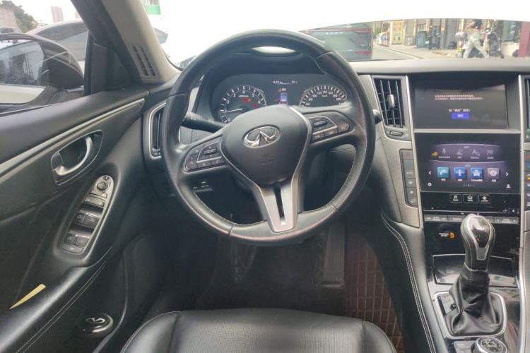 Used Infiniti Q50L 2018 2.0T Enjoyment Version China V Standard Steering Wheel