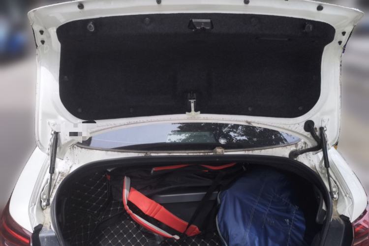 Used Infiniti Q50L 2018 2.0T Enjoyment Version China VI Standard Trunk