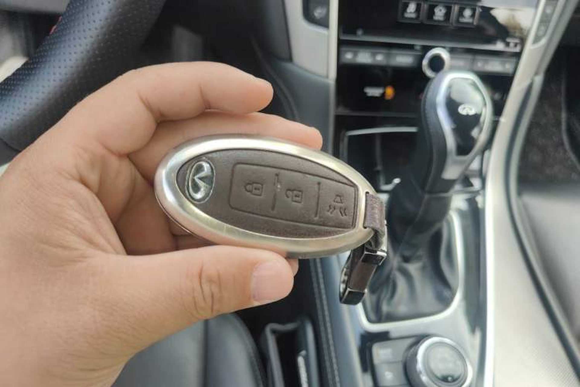 Used Infiniti Q50L 2018 2.0T Enjoyment Version China V Standard Vehicle Key