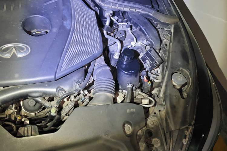 Used Infiniti Q50L 2019 2.0T 30th Anniversary Limited Edition Engine Bay Left