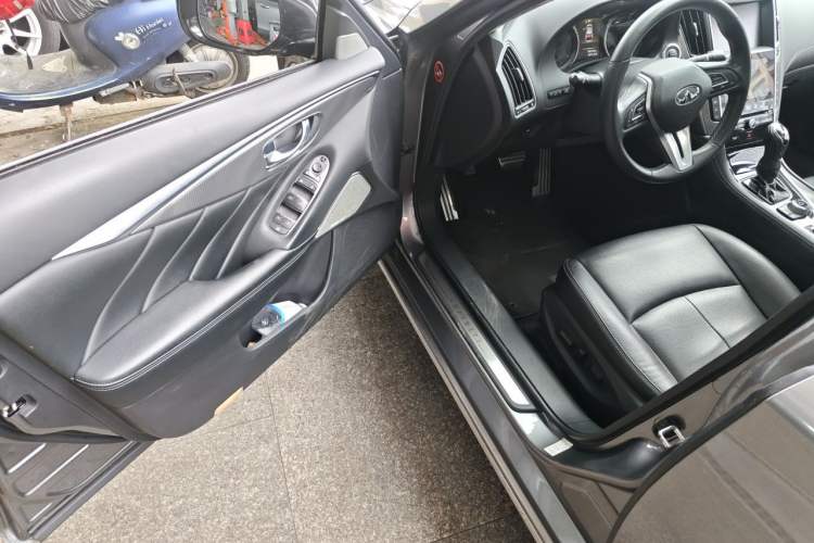 Used Infiniti Q50L 2019 2.0T 30th Anniversary Limited Edition Driver Seat