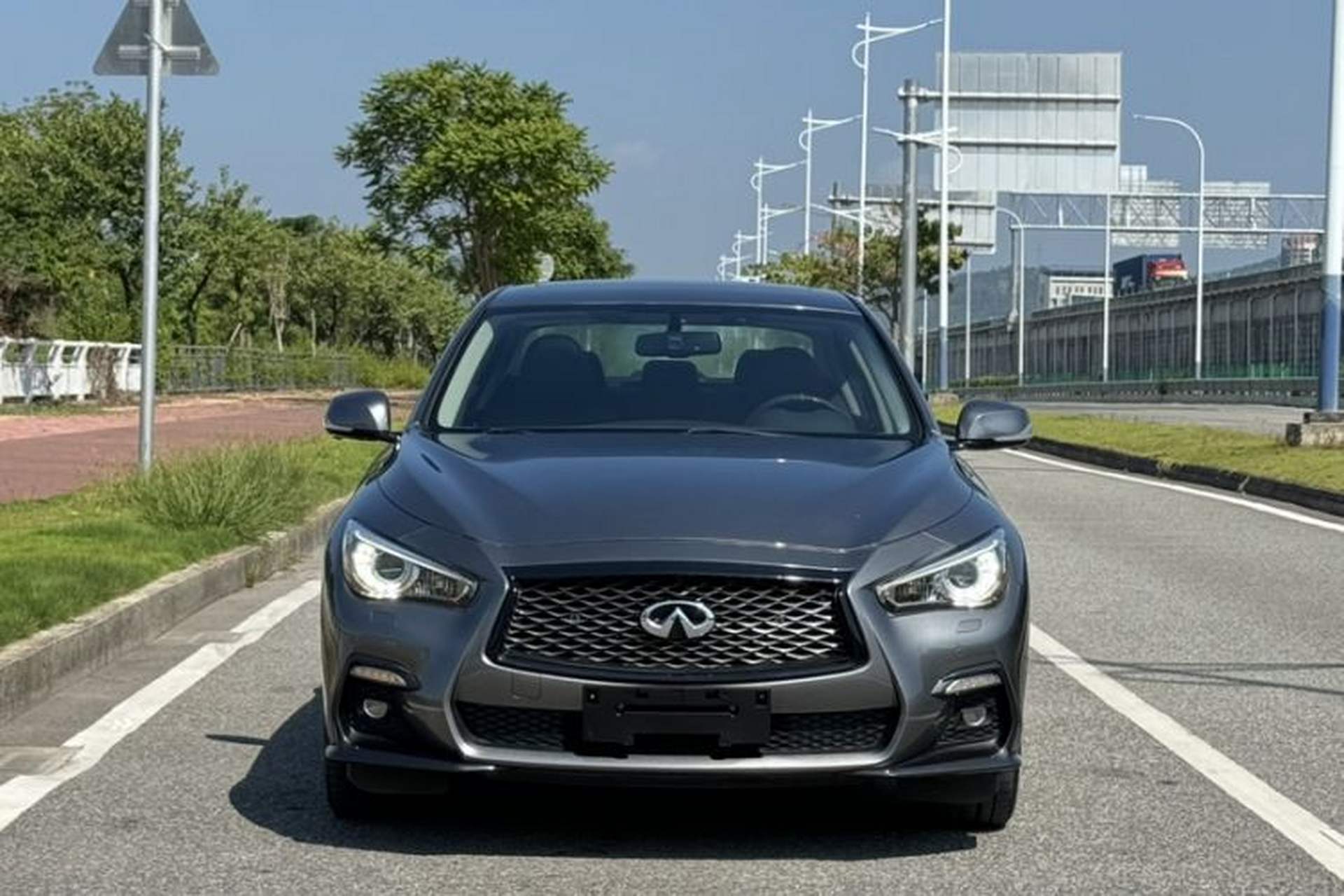 Used Infiniti Q50L 2019 2.0T 30th Anniversary Limited Edition Exterior 4