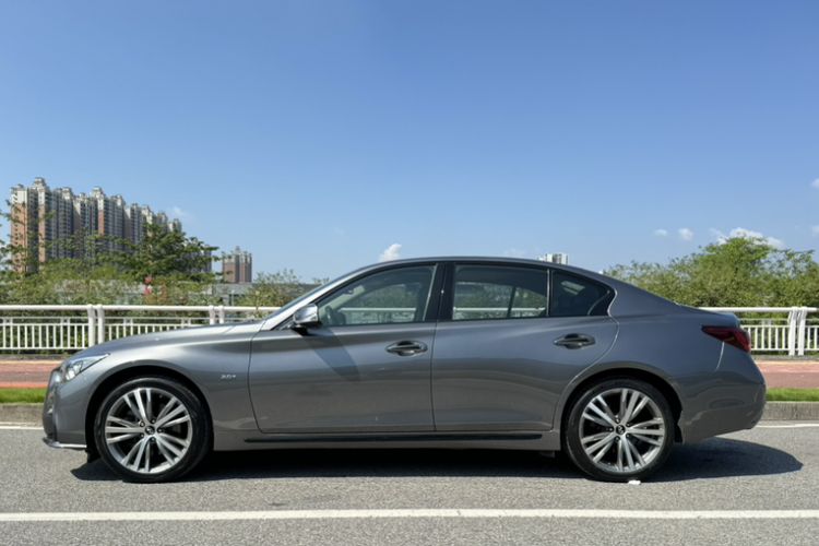 Used Infiniti Q50L 2019 2.0T 30th Anniversary Limited Edition Exterior 7