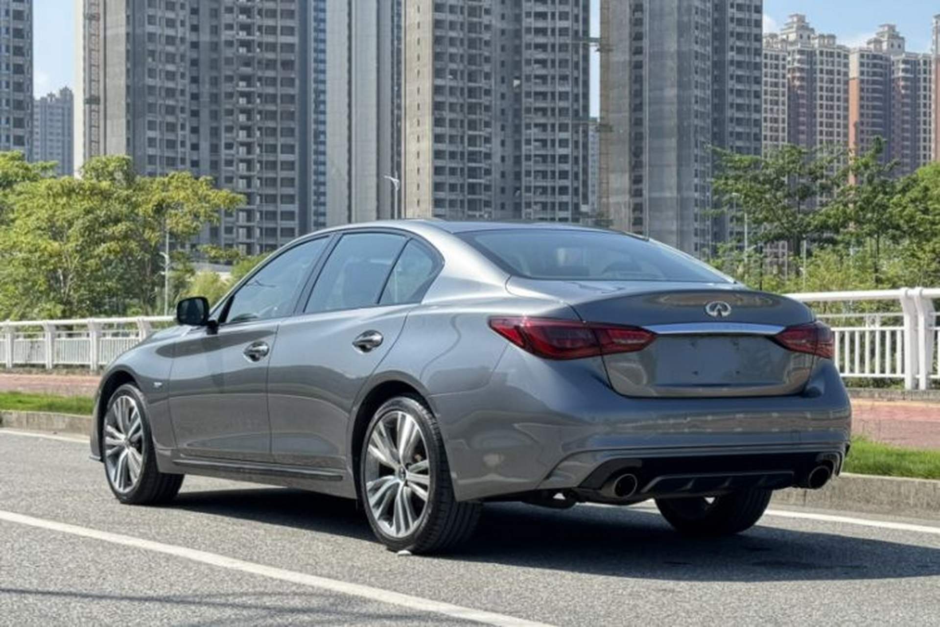 Used Infiniti Q50L 2019 2.0T 30th Anniversary Limited Edition Exterior 8